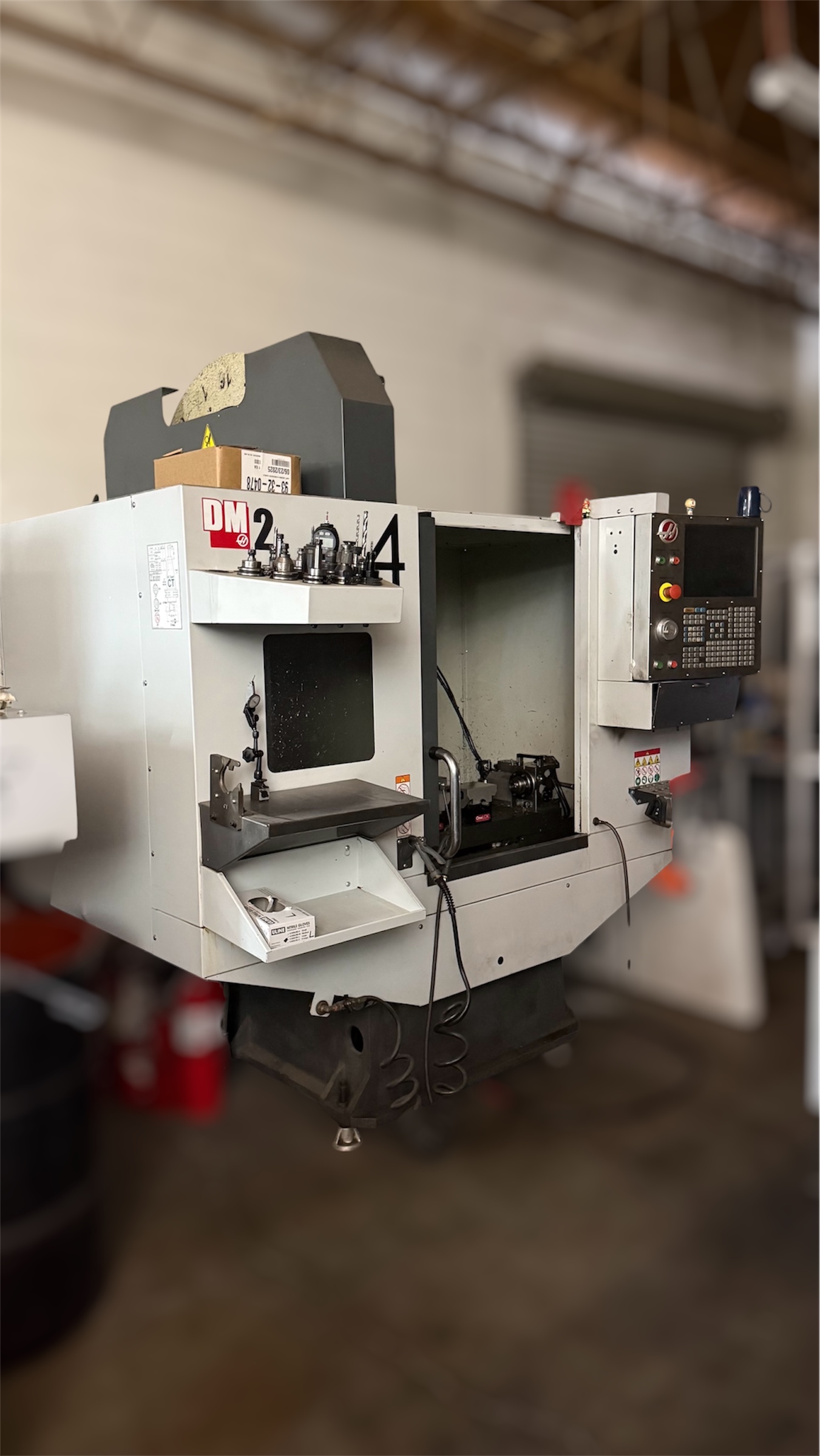 2017 Haas DM-2 Vertical Machining Center – Probing – Excellent 