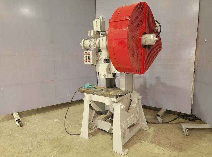 Havir MFG Co Fawick LA 4177 Punching Machine