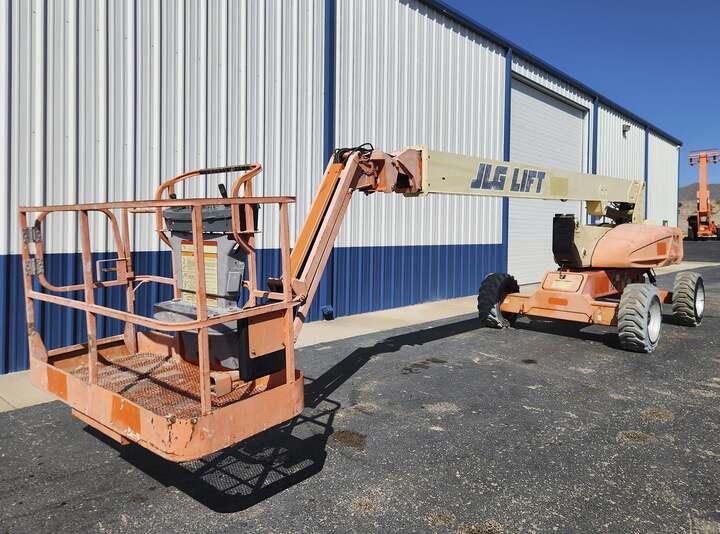JLG E600JP Man Lift 500lbs